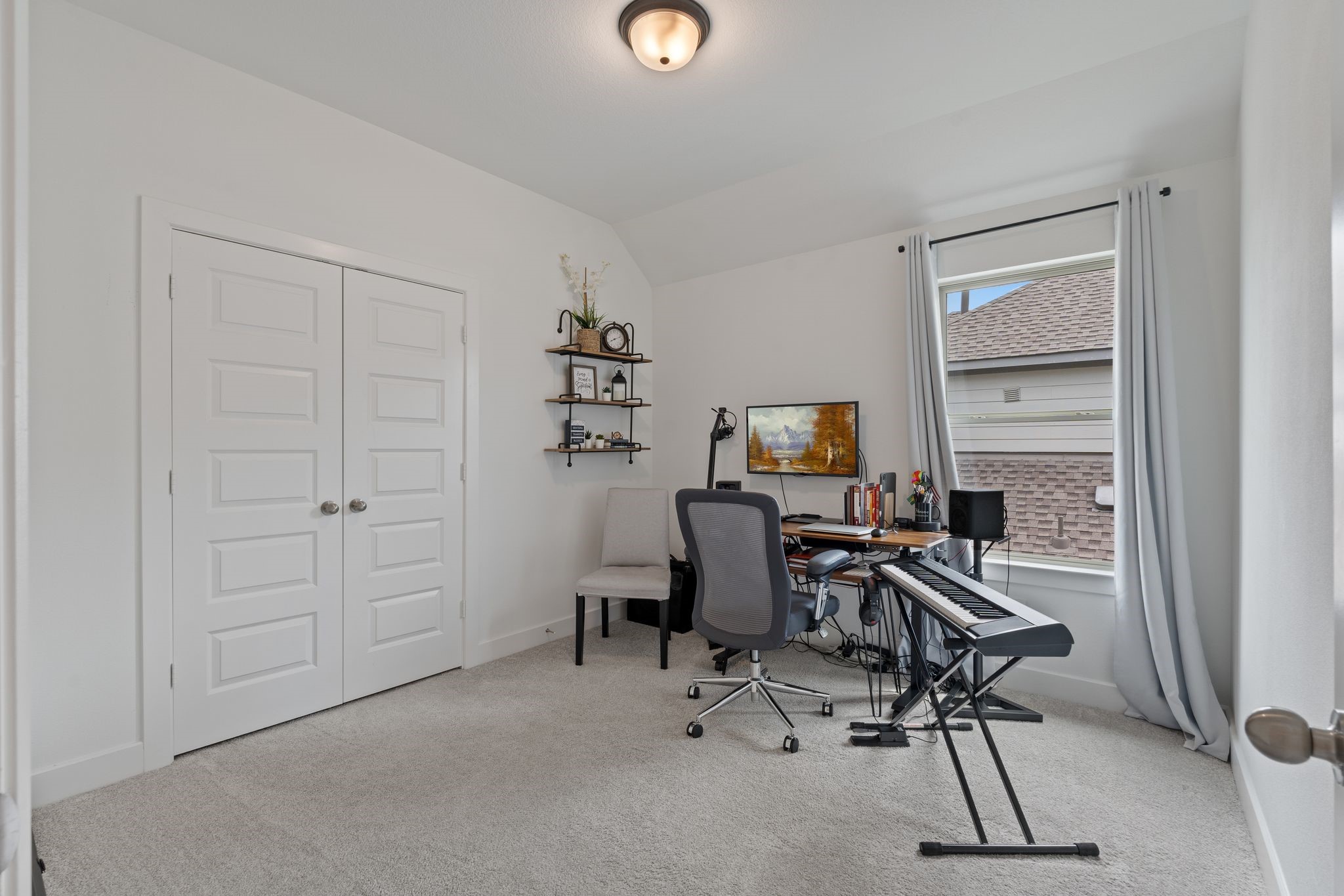914 Sendero Trail Conroe, TX 77304 - Photo 38 of 47 Upstairs Bedroom 3