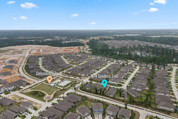$565,000 | 914 Sendero Trail, Conroe, TX 77304