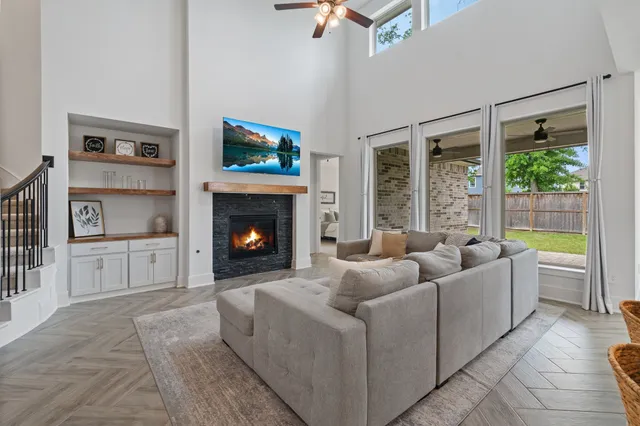 $565,000 | 914 Sendero Trail, Conroe, TX 77304