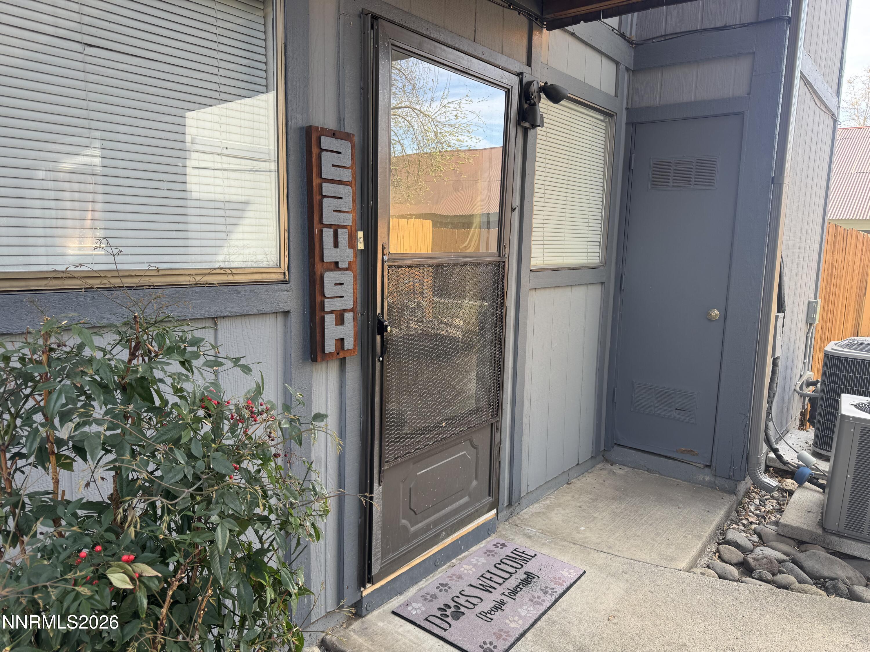 2249 Kietzke Lane, Unit H Reno, NV 89502 - Photo 3 of 11 IMG_2964