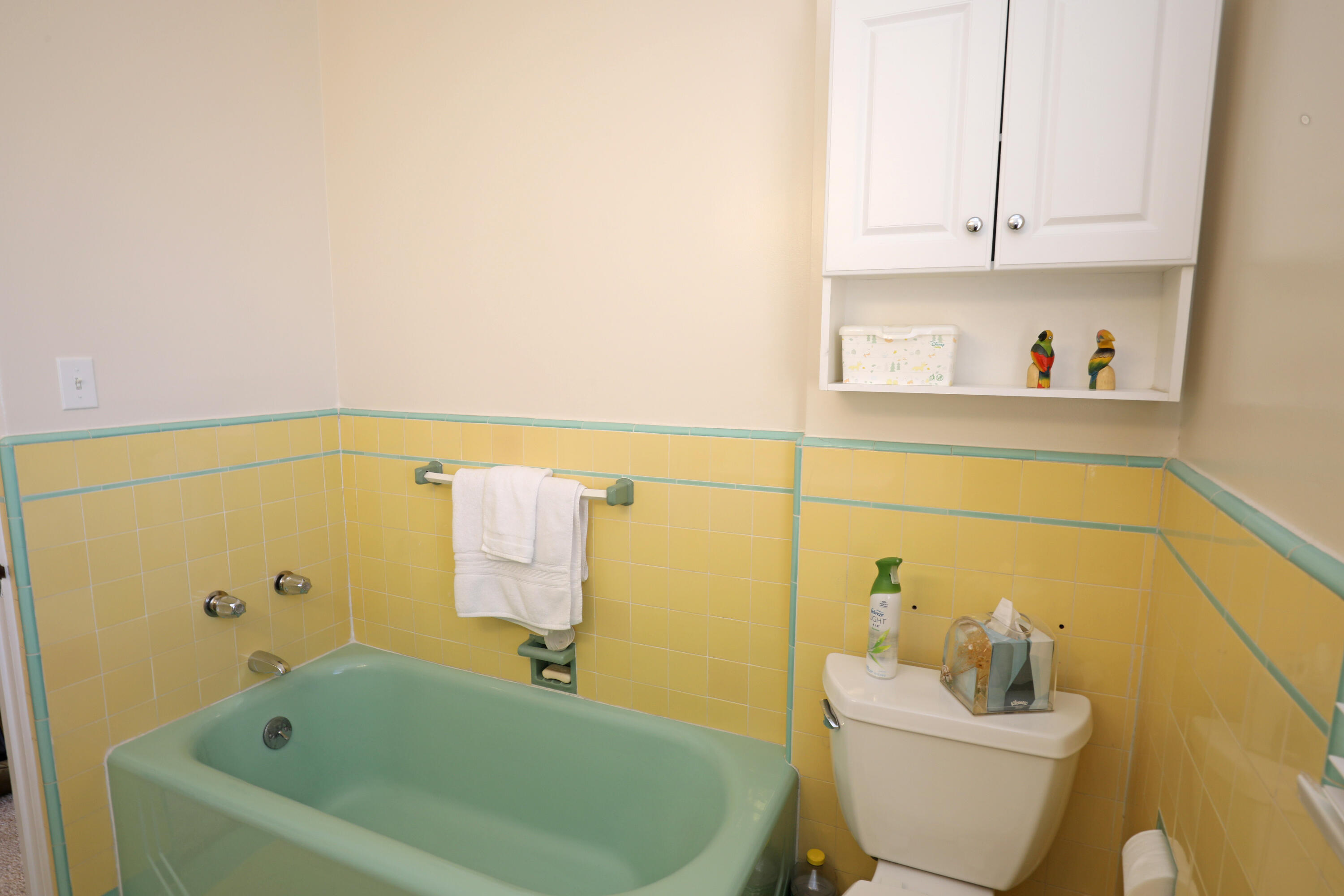 3491 Foothill Road Santa Barbara, CA 93105 - Photo 12 of 14 Bathroom