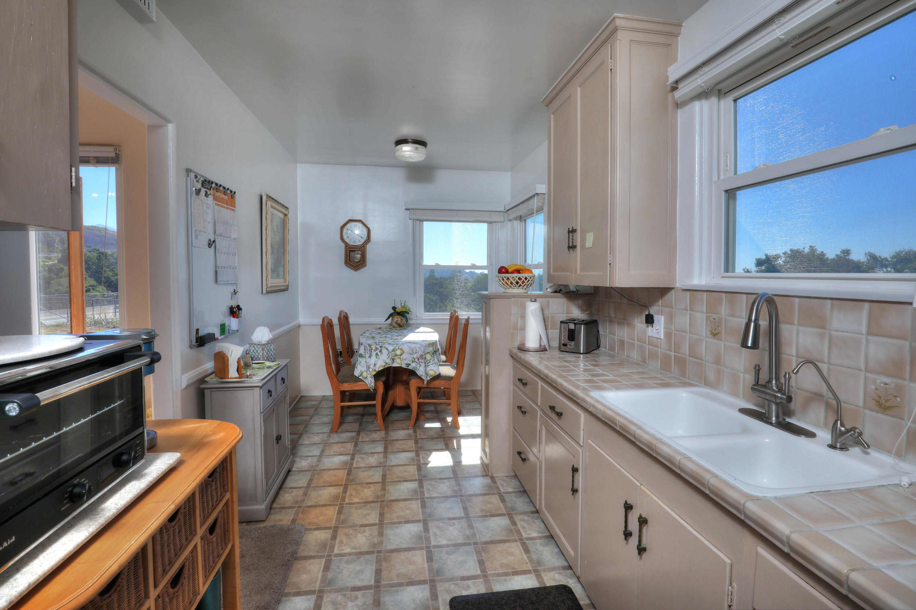 3491 Foothill Road Santa Barbara, CA 93105 - Photo 6 of 14 Kitchen