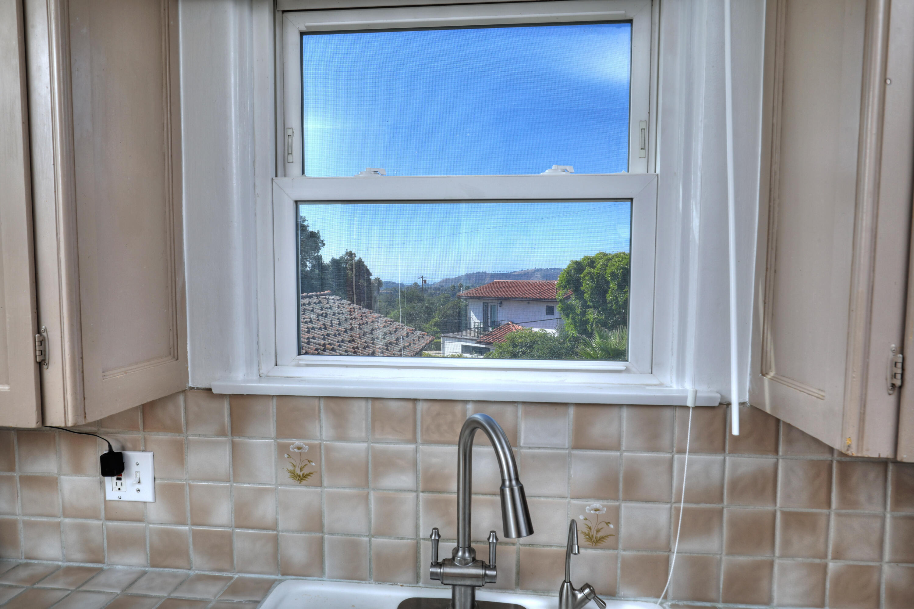 3491 Foothill Road Santa Barbara, CA 93105 - Photo 7 of 14 KitchenView