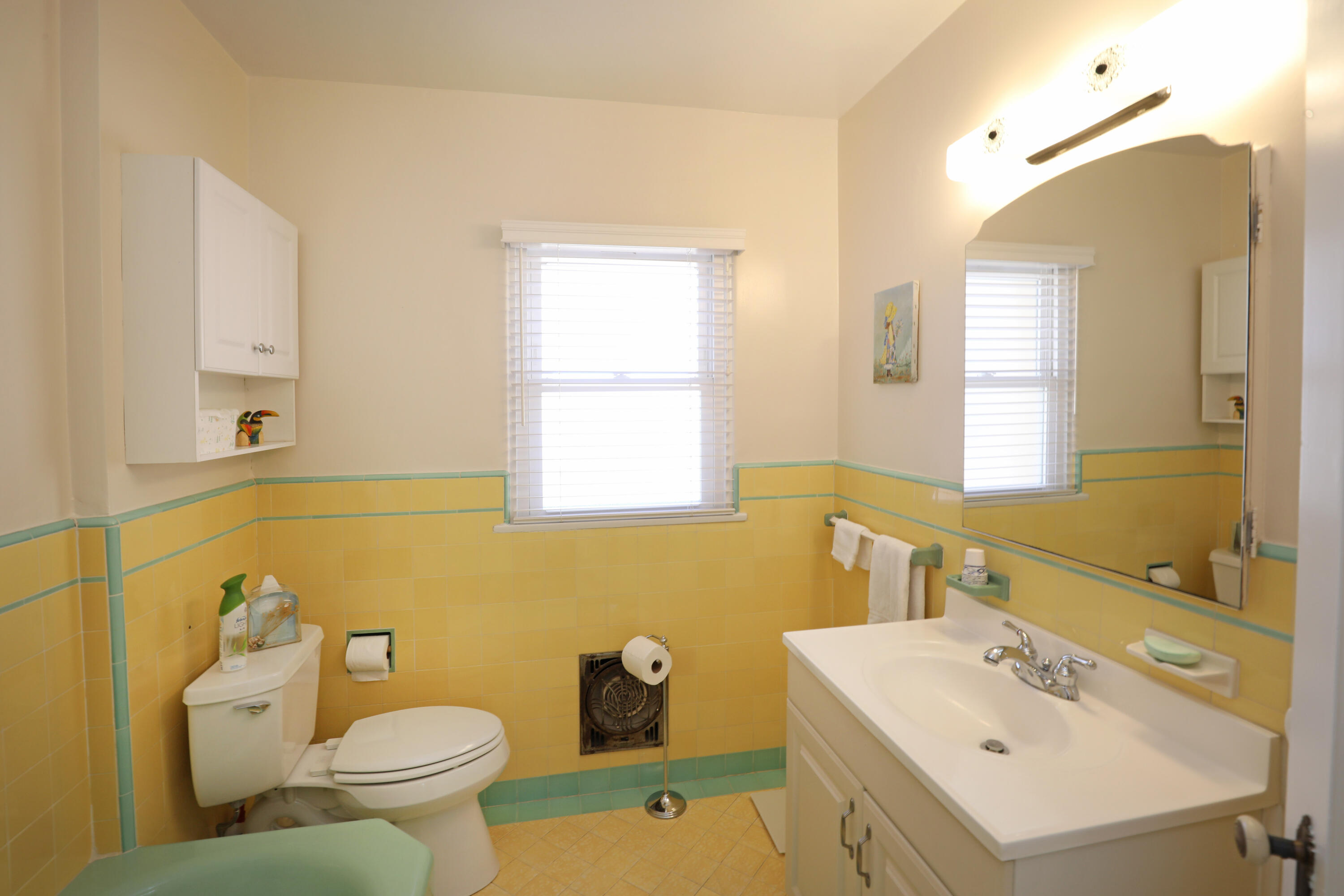 3491 Foothill Road Santa Barbara, CA 93105 - Photo 10 of 14 Bathroom