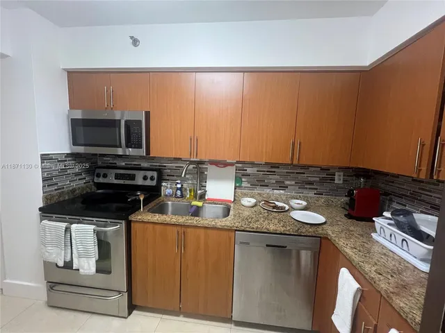 $2,900 | 3300 Northeast 192 Street, Unit 705, Aventura, FL 33180