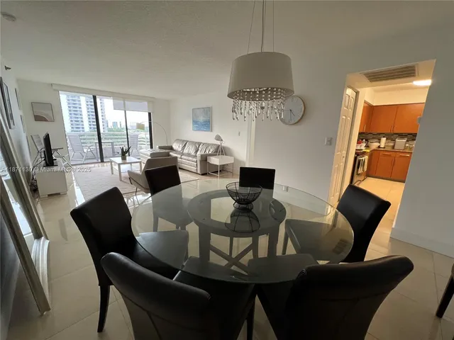 $2,900 | 3300 Northeast 192 Street, Unit 705, Aventura, FL 33180