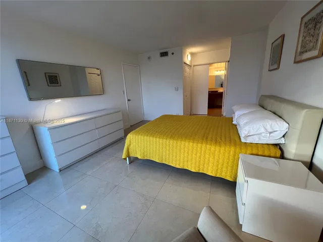 $2,900 | 3300 Northeast 192 Street, Unit 705, Aventura, FL 33180