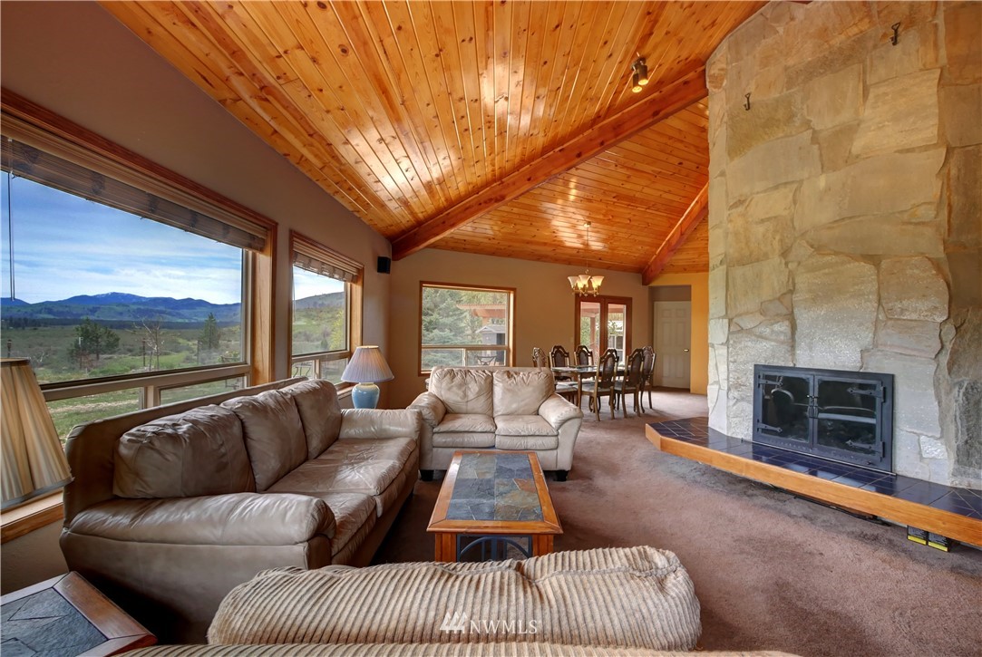 31 Rendezvous Road Winthrop, WA 98862 - Photo 12 of 40 Gallery Image 12