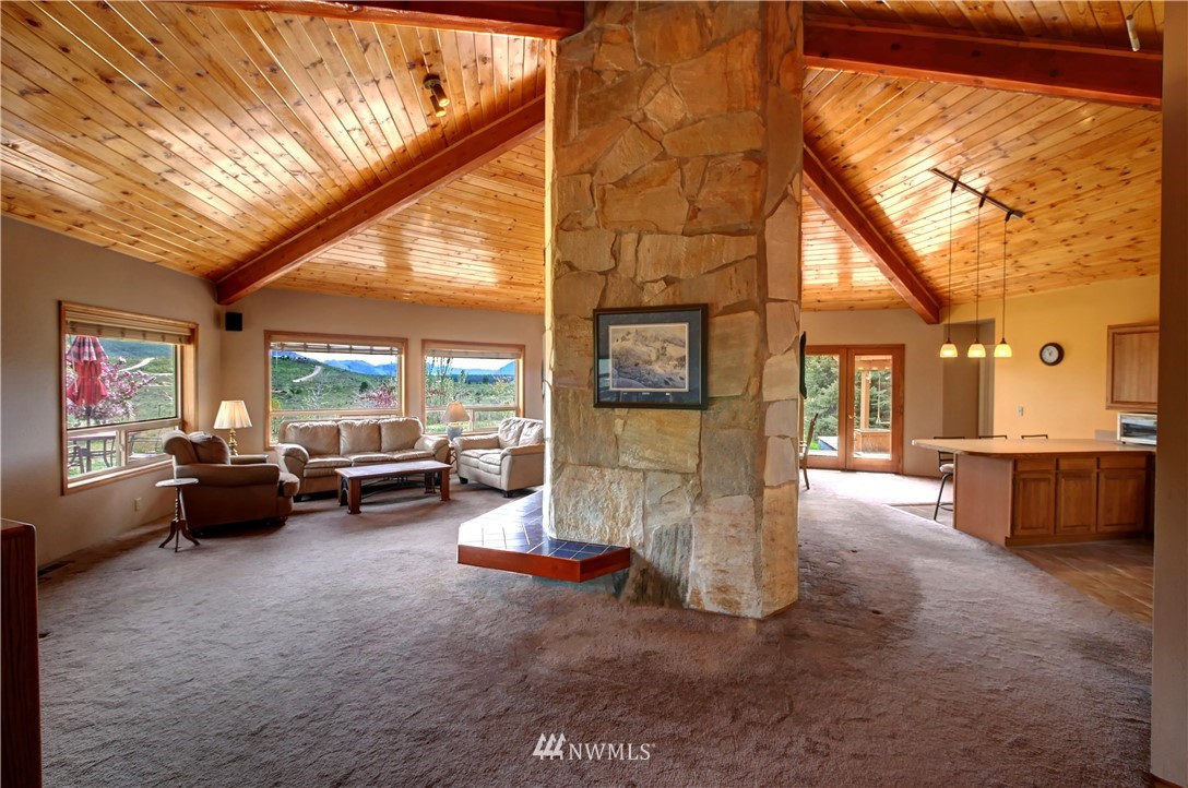 31 Rendezvous Road Winthrop, WA 98862 - Photo 13 of 40 Gallery Image 13