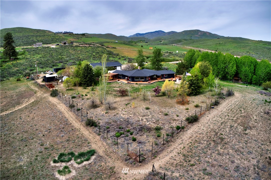 31 Rendezvous Road Winthrop, WA 98862 - Photo 6 of 40 Gallery Image 6