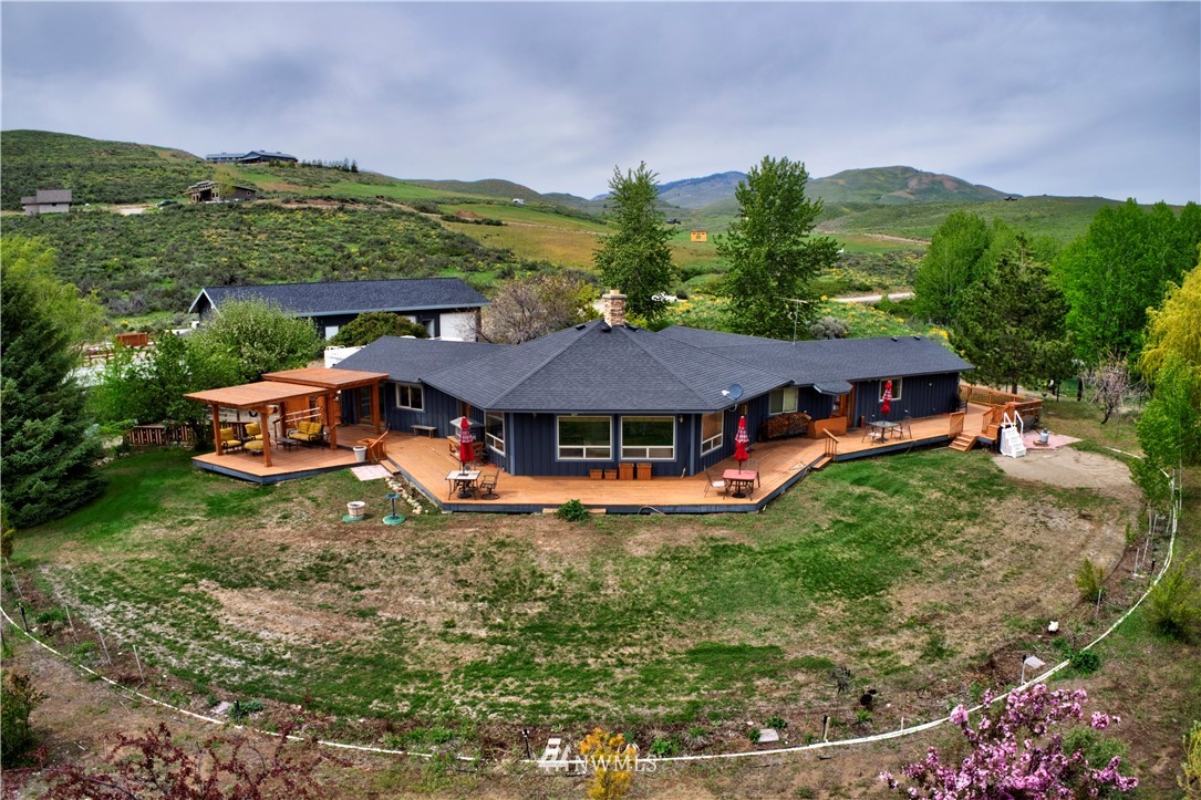 31 Rendezvous Road Winthrop, WA 98862 - Photo 8 of 40 Gallery Image 8