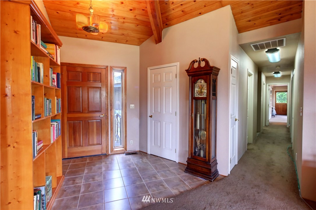 31 Rendezvous Road Winthrop, WA 98862 - Photo 9 of 40 Gallery Image 9
