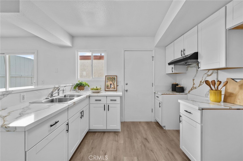 347 North Eucalyptus Avenue, Unit 24 Rialto, CA 92376 - Photo 7 of 25