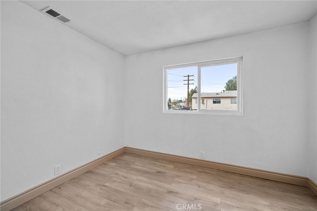 347 North Eucalyptus Avenue, Unit 24 Rialto, CA 92376 - Photo 8 of 25