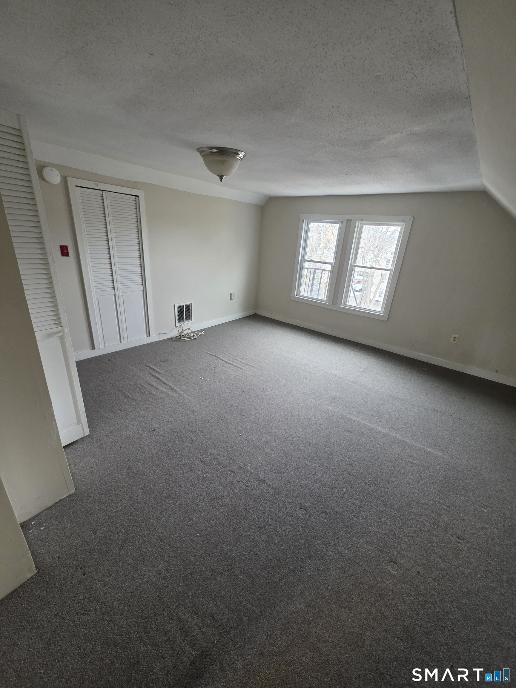 49 Springdale Avenue Meriden, CT 06451 - Photo 5 of 10