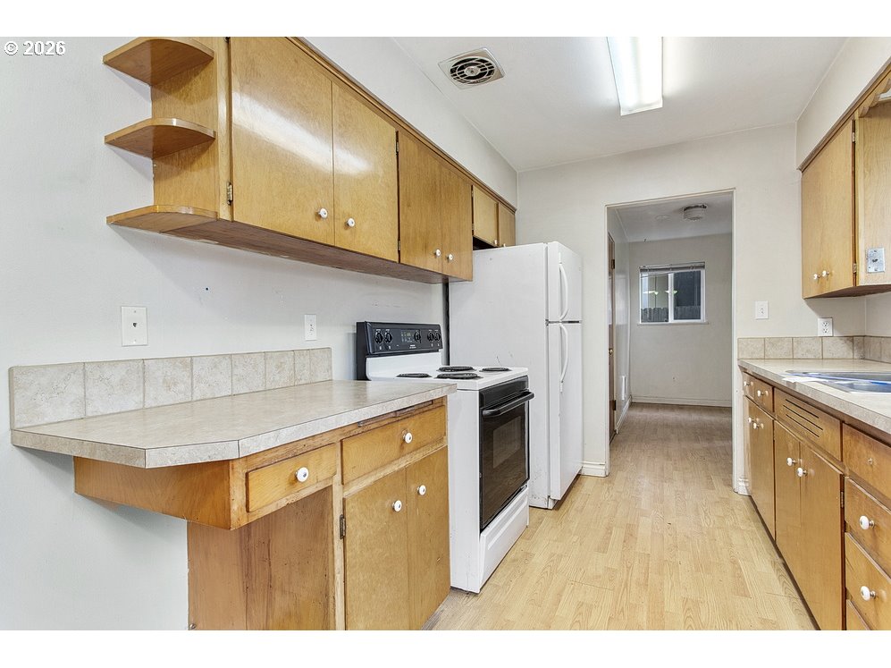 1148 18th Avenue Longview, WA 98632 - Photo 10 of 27