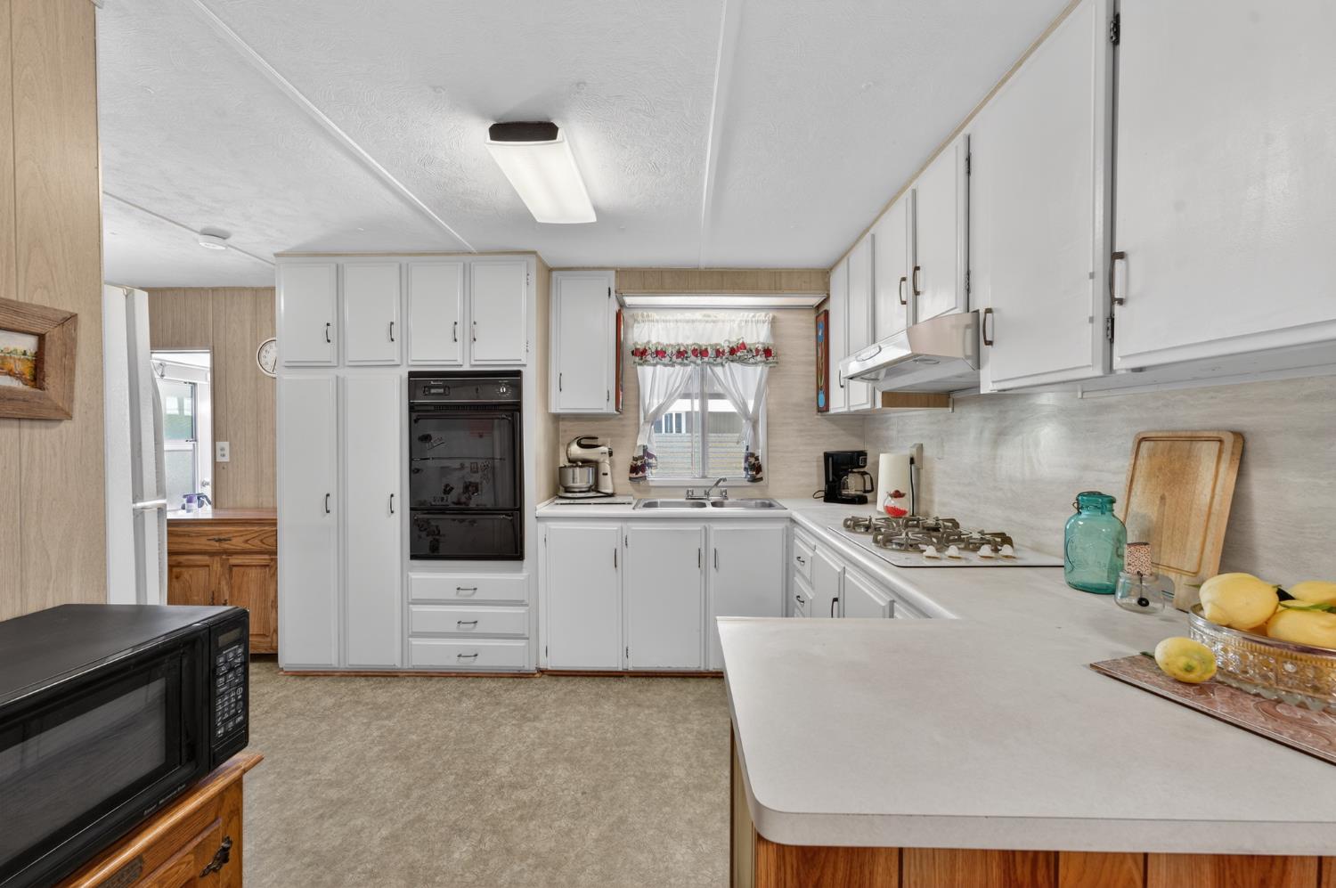 10035 Mills Station Road, Unit 129 Sacramento, CA 95827 - Photo 12 of 46
