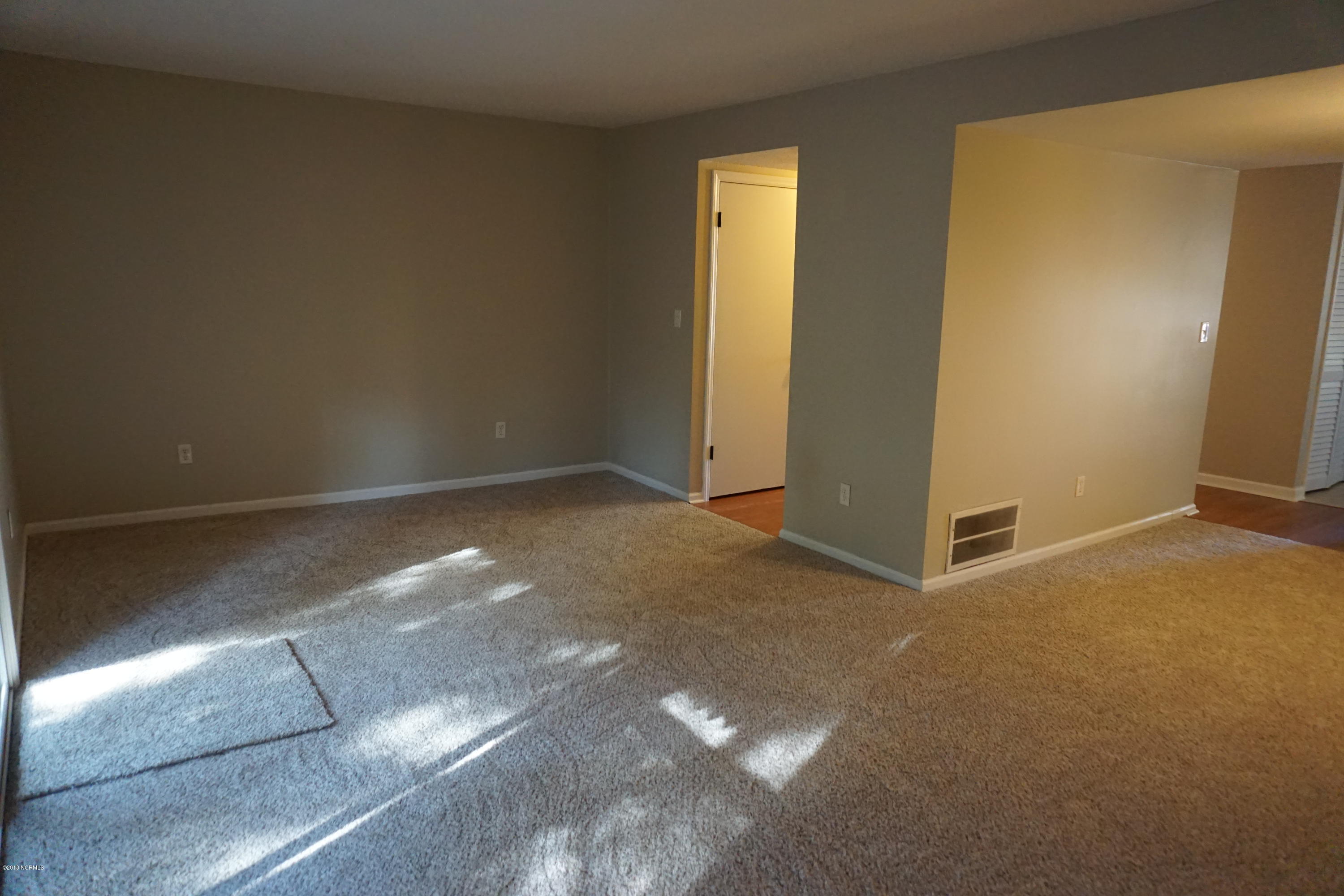 148 Pine Lake Road Cape Carteret, NC 28584 - Photo 11 of 28 Open Living Area