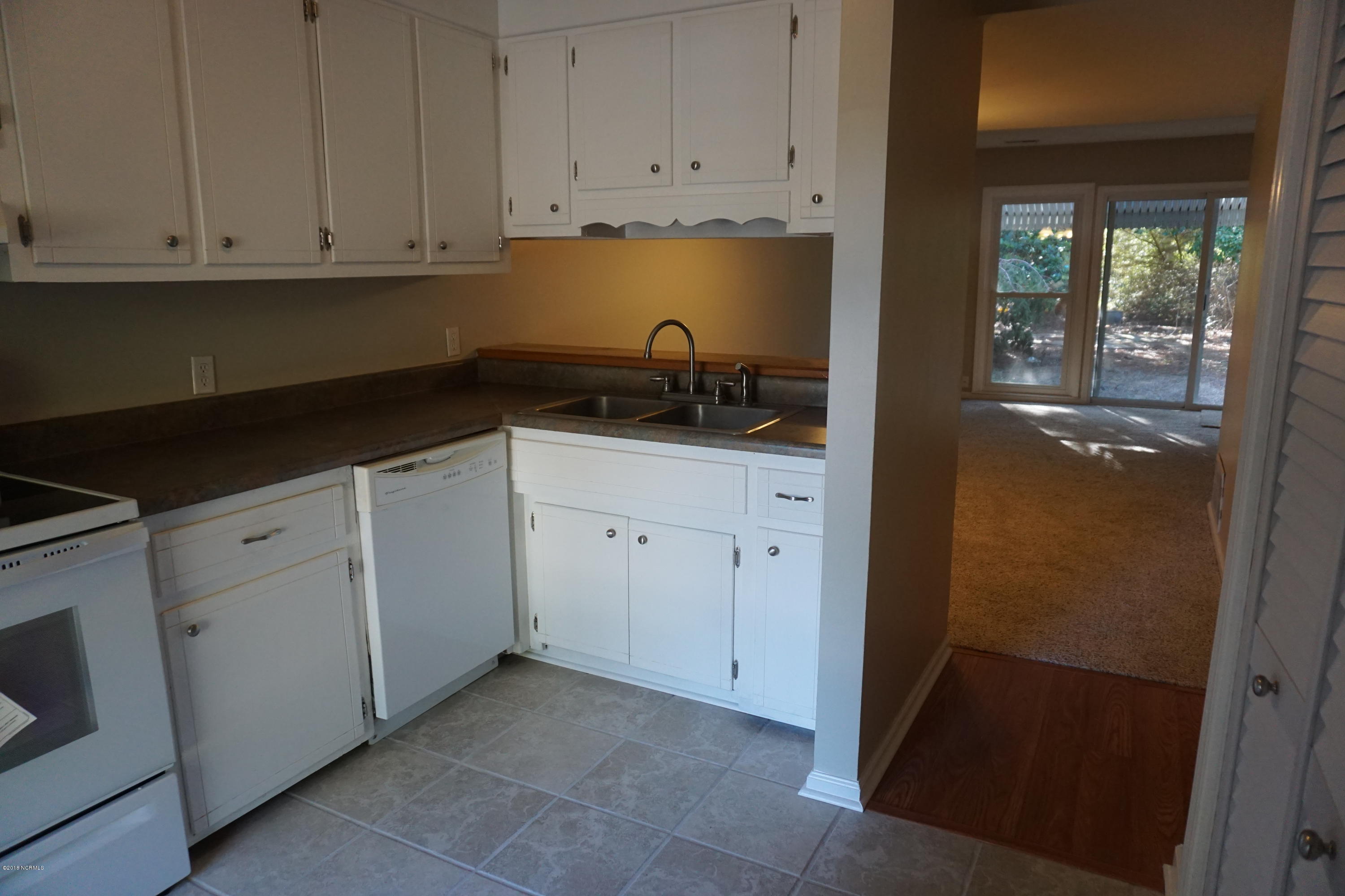 148 Pine Lake Road Cape Carteret, NC 28584 - Photo 15 of 28 Kitchen