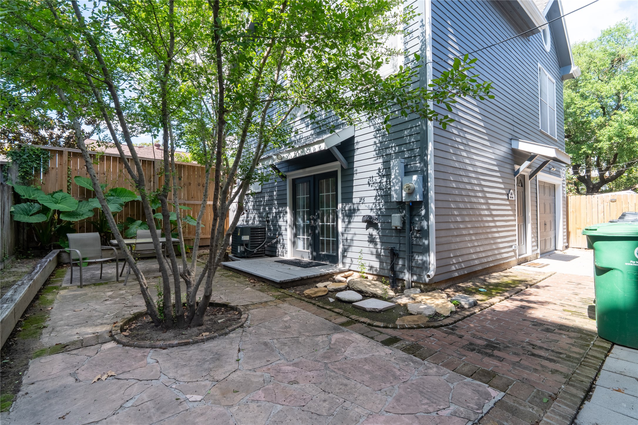 604 West Drew Street Houston, TX 77006 - Photo 1 of 14