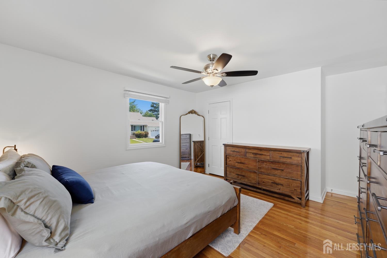 31 Middle Hill Road Colonia, NJ 07067 - Photo 18 of 50