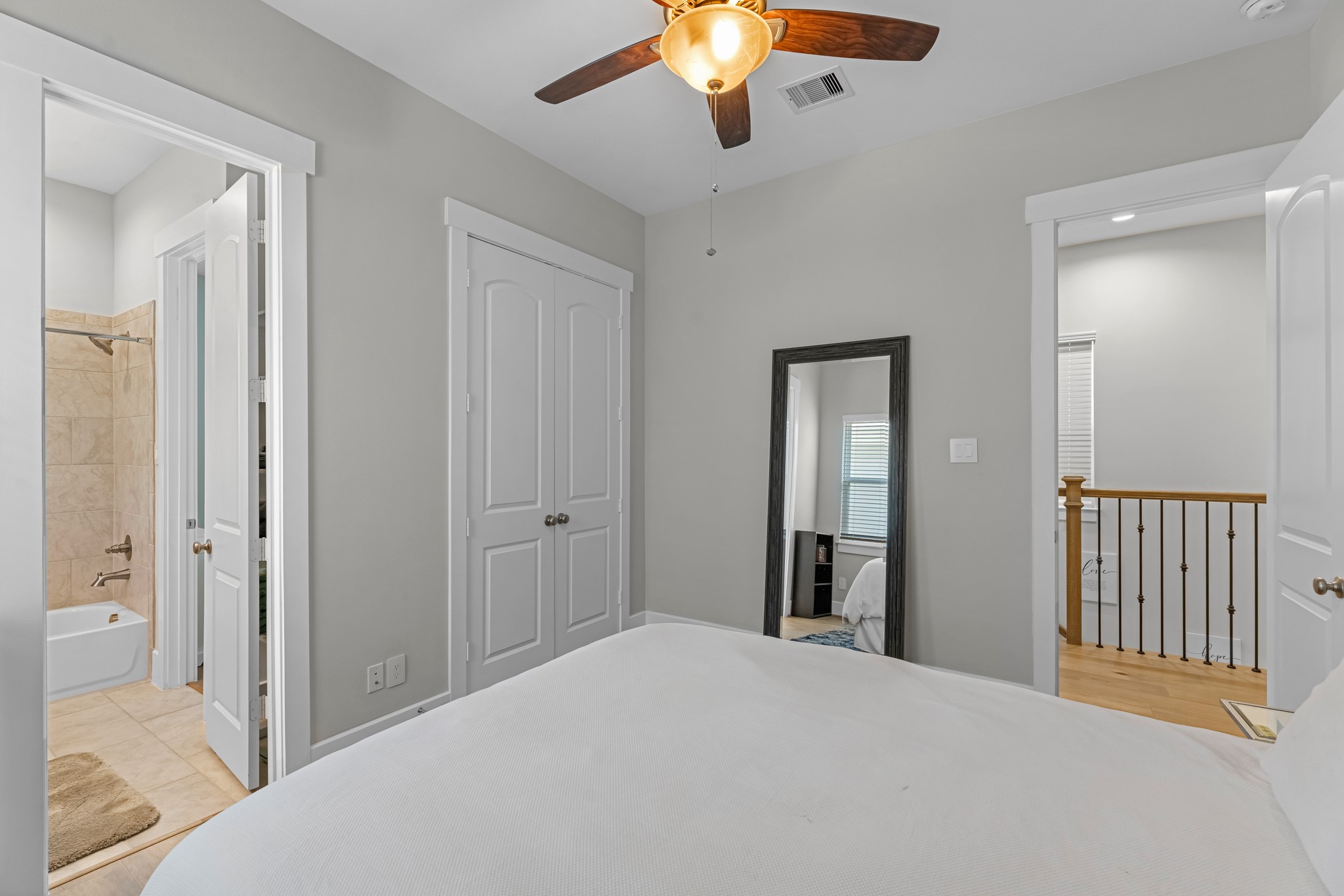 11 Thorpe Lane Spring, TX 77389 - Photo 30 of 34 An additional view of your secondary bedroom.