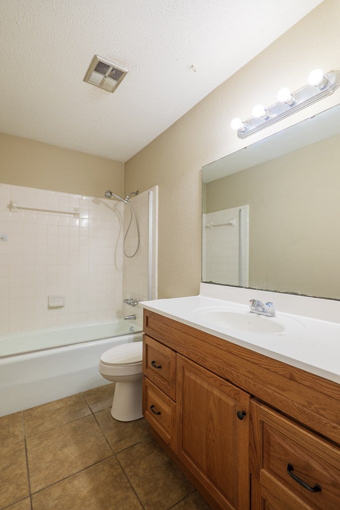 2012 Fawnridge Road Valdosta, GA 31602 - Photo 27 of 31 Gallery Image 27