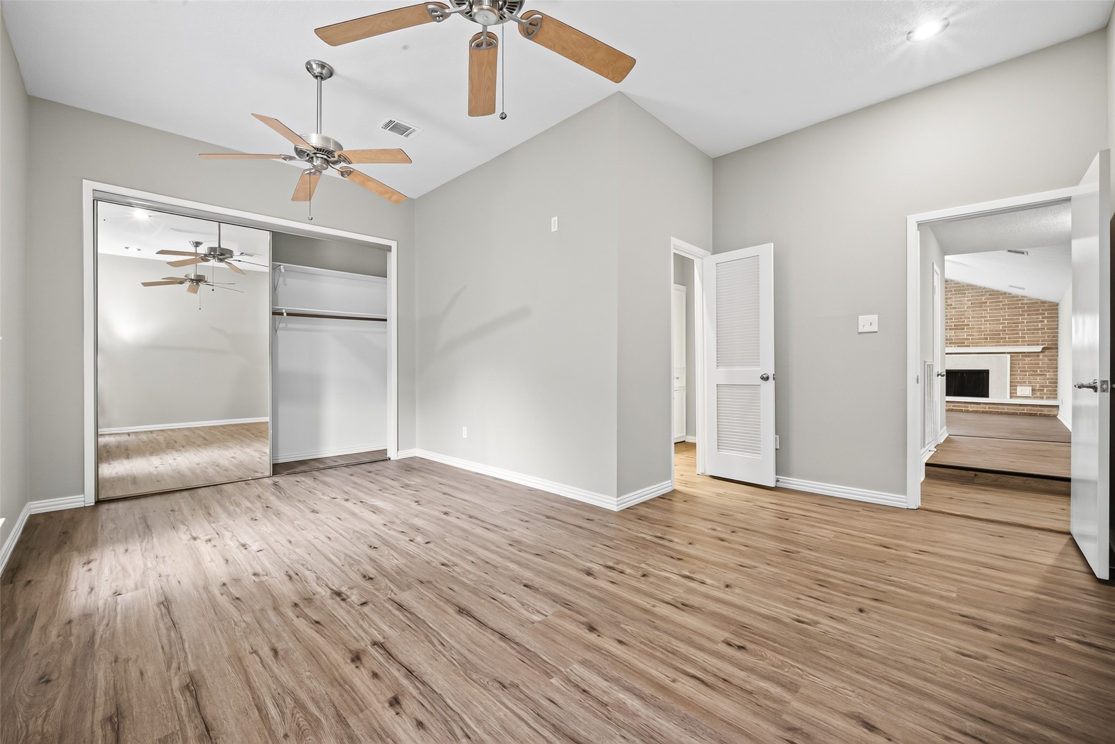6122 Sanford Road Houston, TX 77096 - Photo 24 of 49