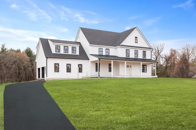 $1,700,000 | 305 Harwood Avenue, Littleton, MA 01460