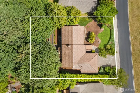 $1,575,000 | 14724 Southeast 49th Street, Bellevue, WA 98006