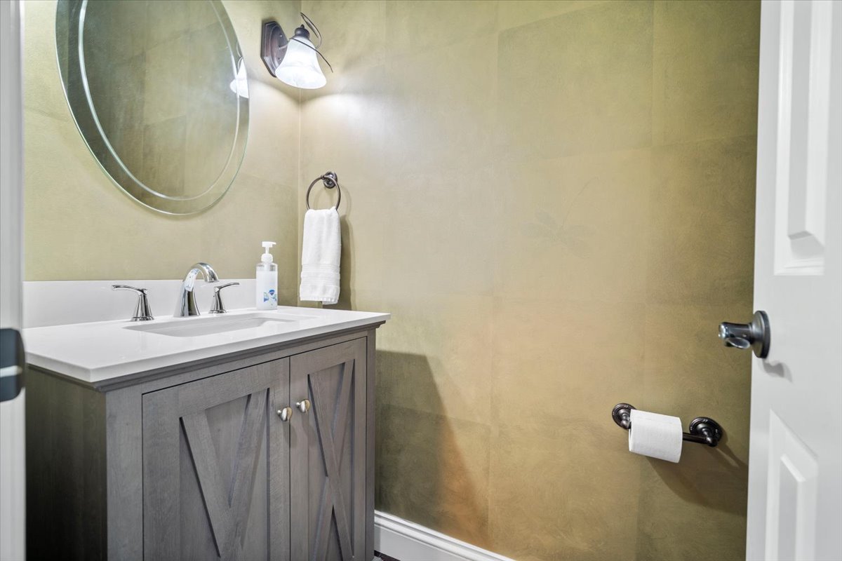 3314 Monterey Road Bloomington, IL 61704 - Photo 17 of 44 Gallery Image 17