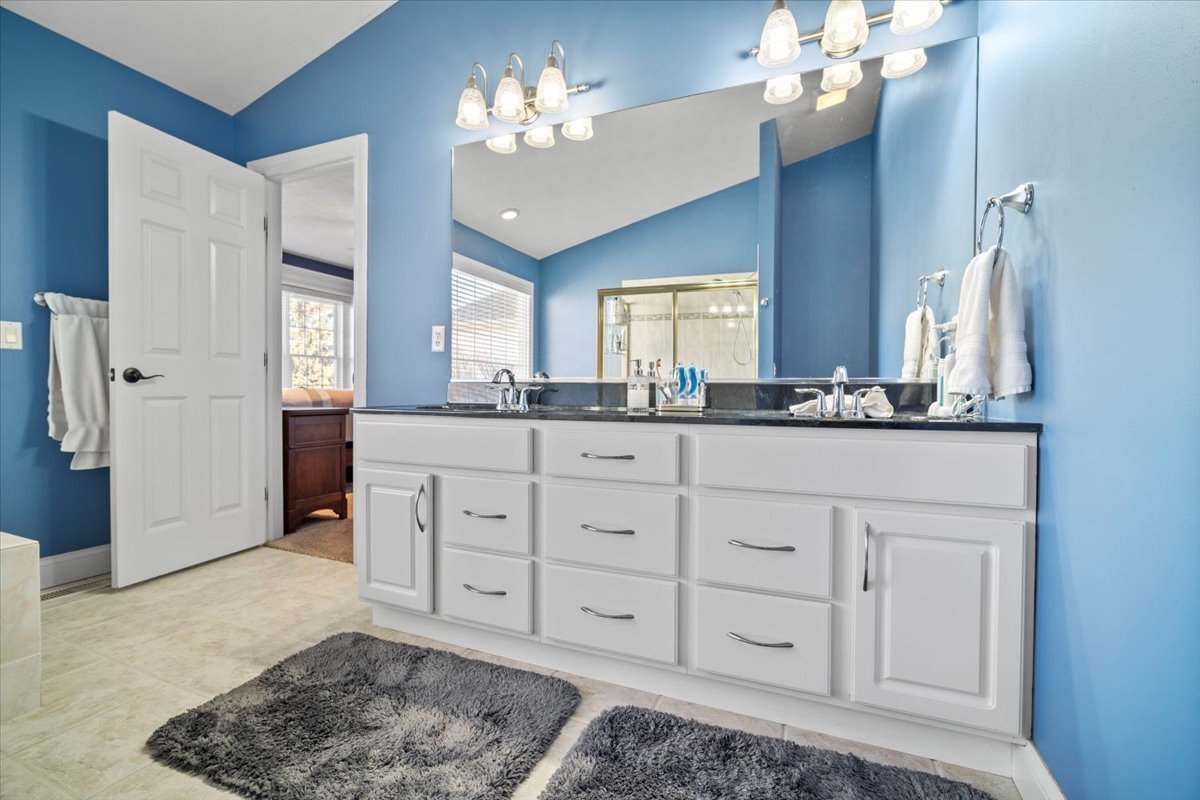 3314 Monterey Road Bloomington, IL 61704 - Photo 20 of 44 Gallery Image 20
