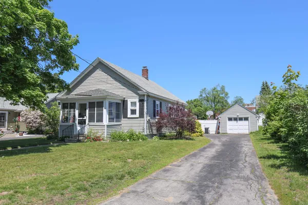$385,000 | 2 Thomas Street, Concord, NH 03301