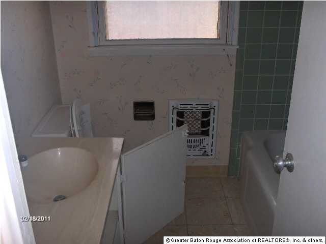 9040 Florida Boulevard Baton Rouge, LA 70815 - Photo 8 of 8 Gallery Image 8