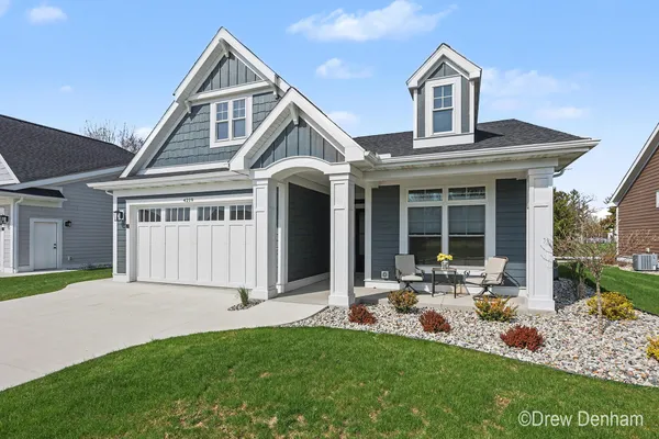$689,900 | 4219 Village Green, Freeland, MI 48623