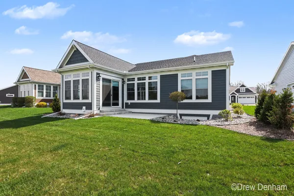 $689,900 | 4219 Village Green, Freeland, MI 48623