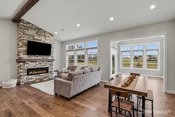 $689,900 | 4219 Village Green, Freeland, MI 48623