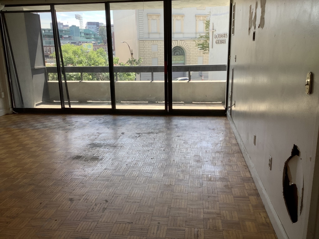 566 Commonwealth Avenue, Unit 308 Boston, MA 02215 - Photo 6 of 13