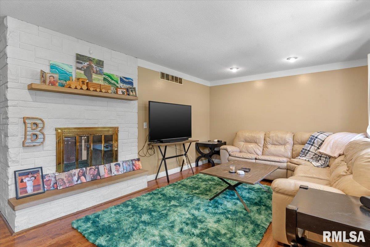 485 Pakey Road Springfield, IL 62712 - Photo 13 of 53