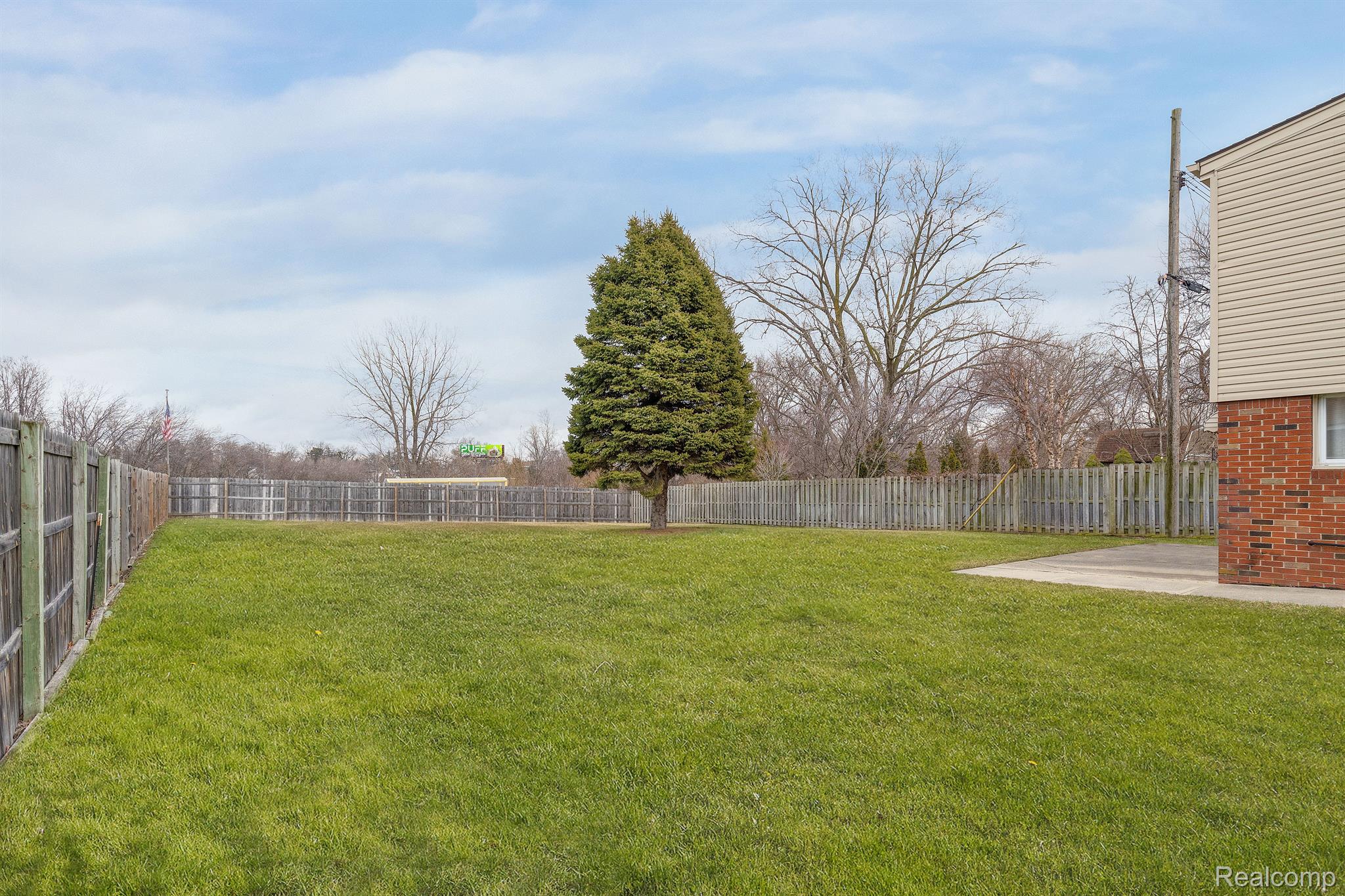 44812 Utica Road Utica, MI 48317 - Photo 46 of 52