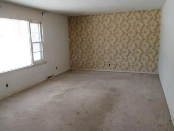 $53,900 | 1216 Maple Lane, Sedalia, MO 65301