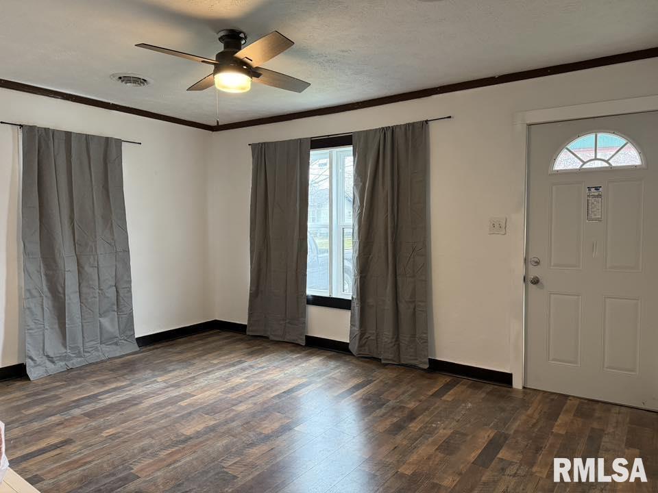 1808 Market Street Metropolis, IL 62960 - Photo 3 of 16