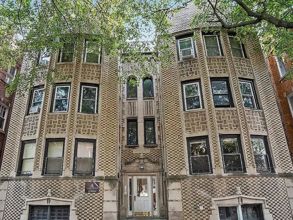 $1,600 | 8227 South Maryland Avenue, Unit 3S, Chicago, IL 60619