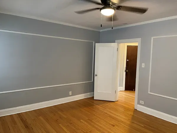 $1,450 | 8227 South Maryland Avenue, Unit 3S, Chicago, IL 60619