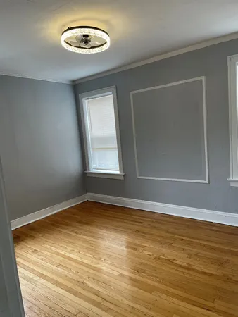 $1,450 | 8227 South Maryland Avenue, Unit 3S, Chicago, IL 60619