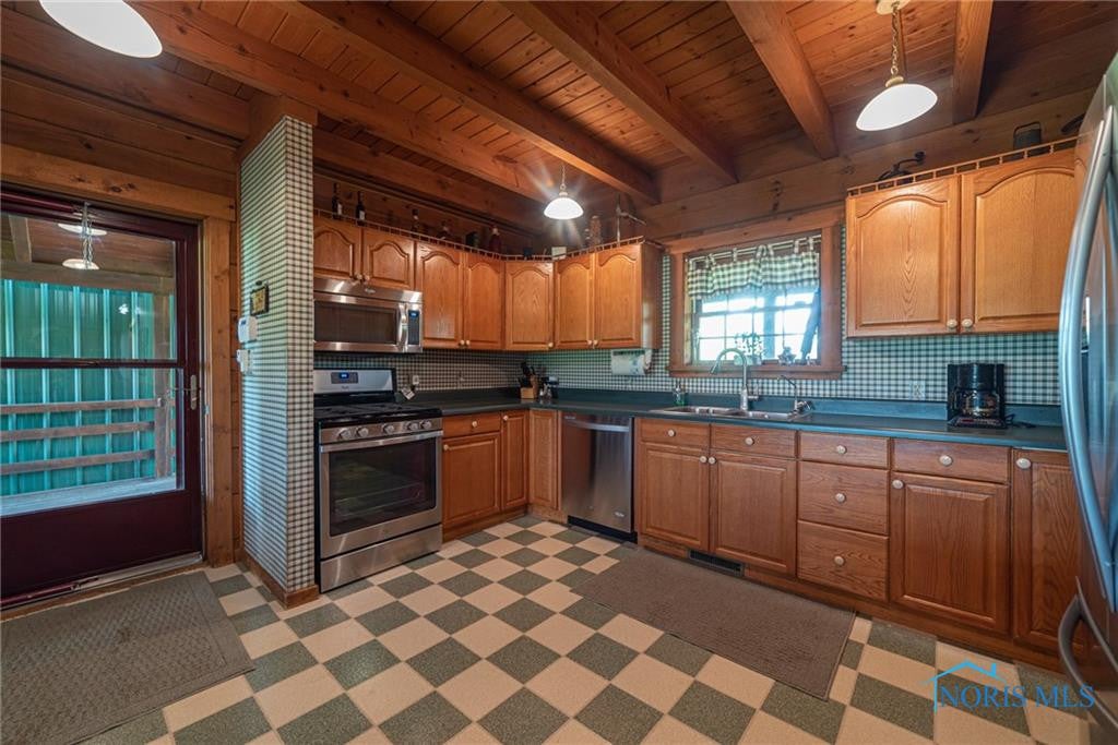 23237 Carter Road Bowling Green, OH 43402 - Photo 10 of 20 Photo 10