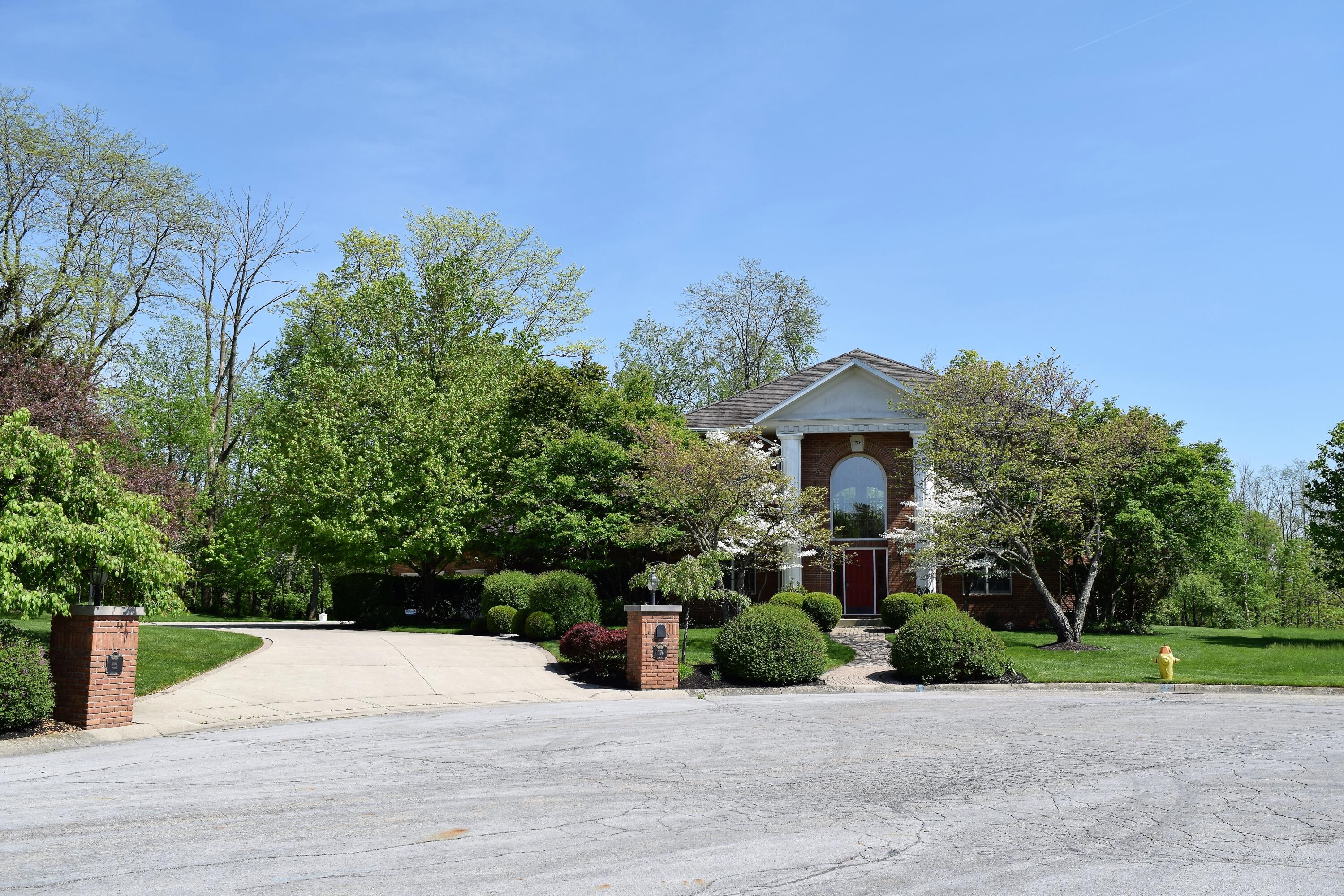 1776 Appian Way Springfield, OH 45503 - Photo 4 of 10 DSC_0171