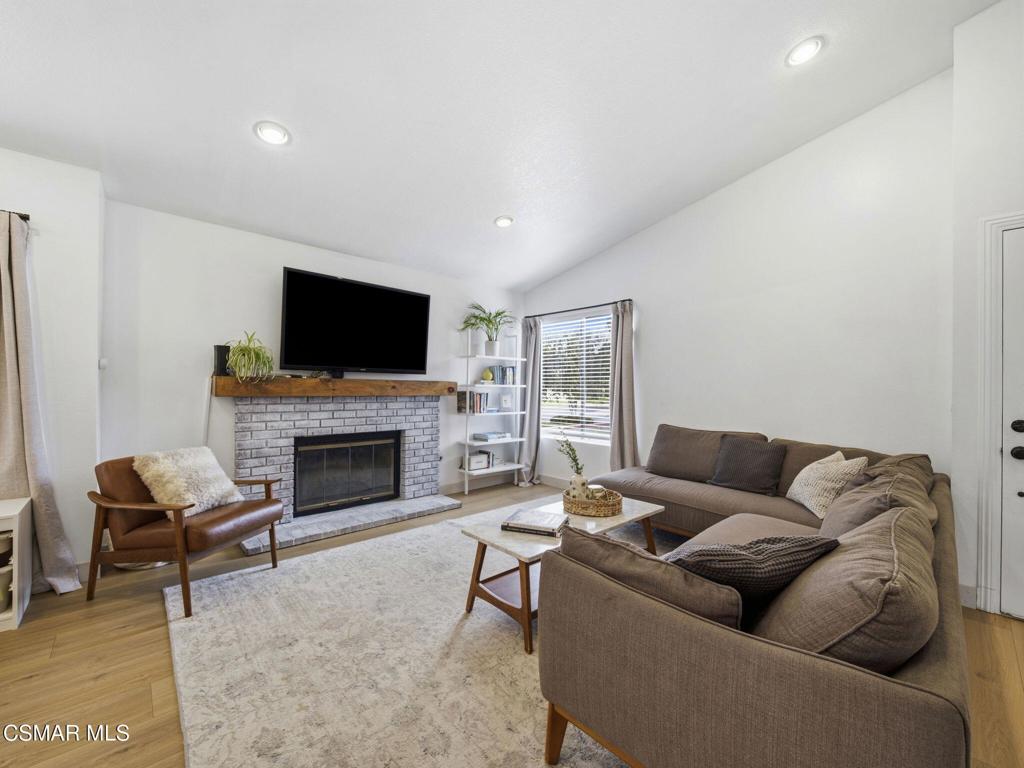 13024 Williams Ranch Road Moorpark, CA 93021 - Photo 3 of 31