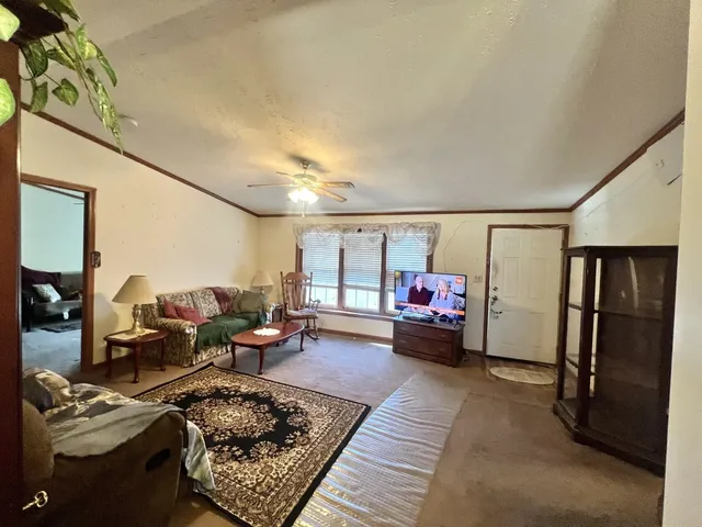 $180,000 | 8664 142nd Avenue, Wapello, IA 52653