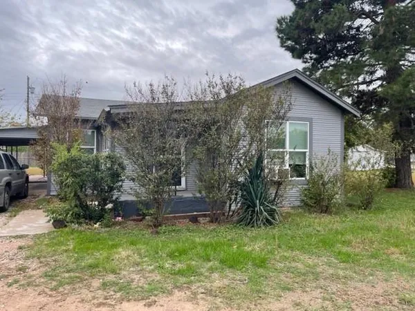 $1,950 | 2717 South 20th Street, Abilene, TX 79605